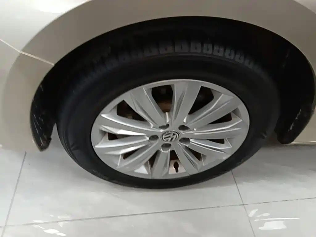 Volkswagen Bora — миниатюра 23
