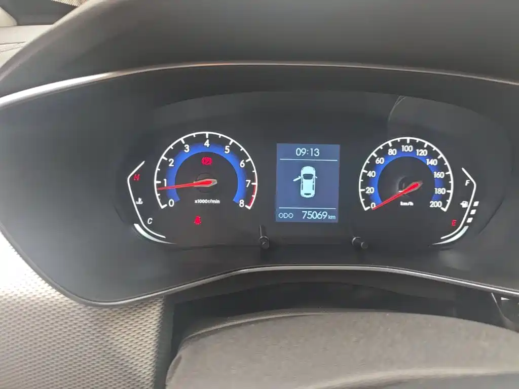 BAIC X3 — миниатюра 12