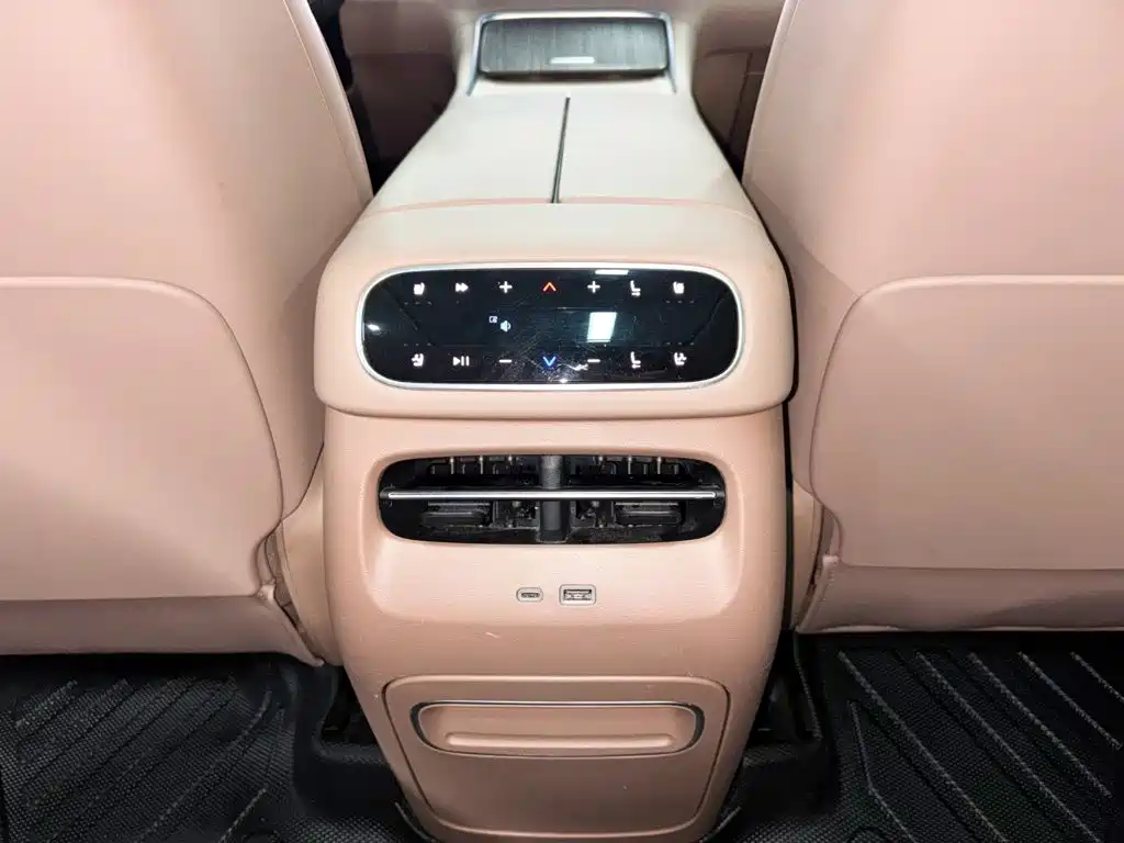Leapmotor Leapmotor C11 — миниатюра 24