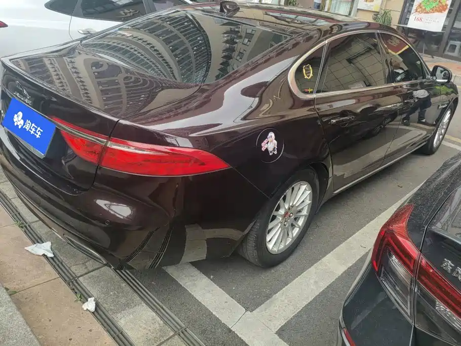 Jaguar XFL — миниатюра 3