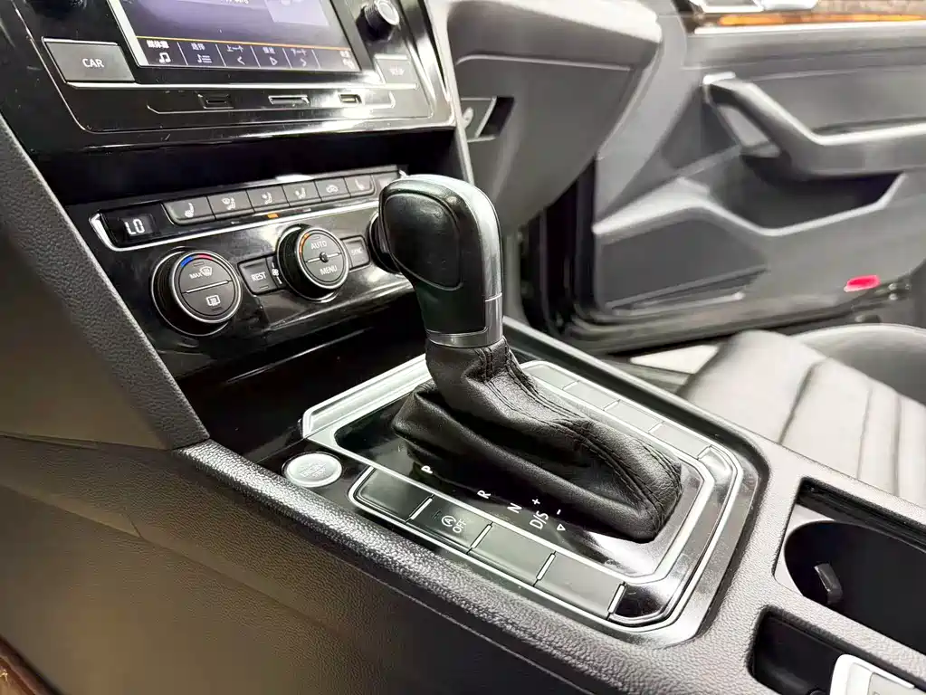 Volkswagen Magotan — миниатюра 12
