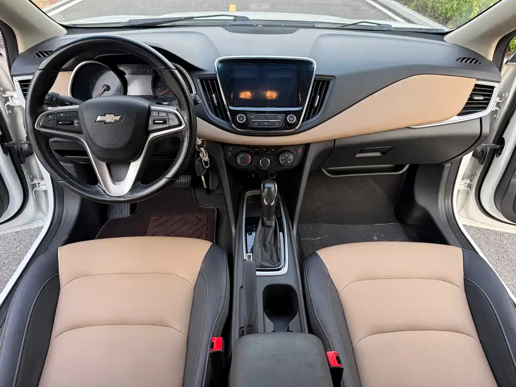 Chevrolet Monza — миниатюра 14