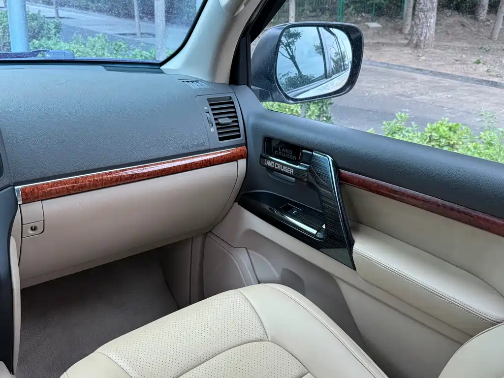 Toyota Land Cruiser 2015 4.0L V6