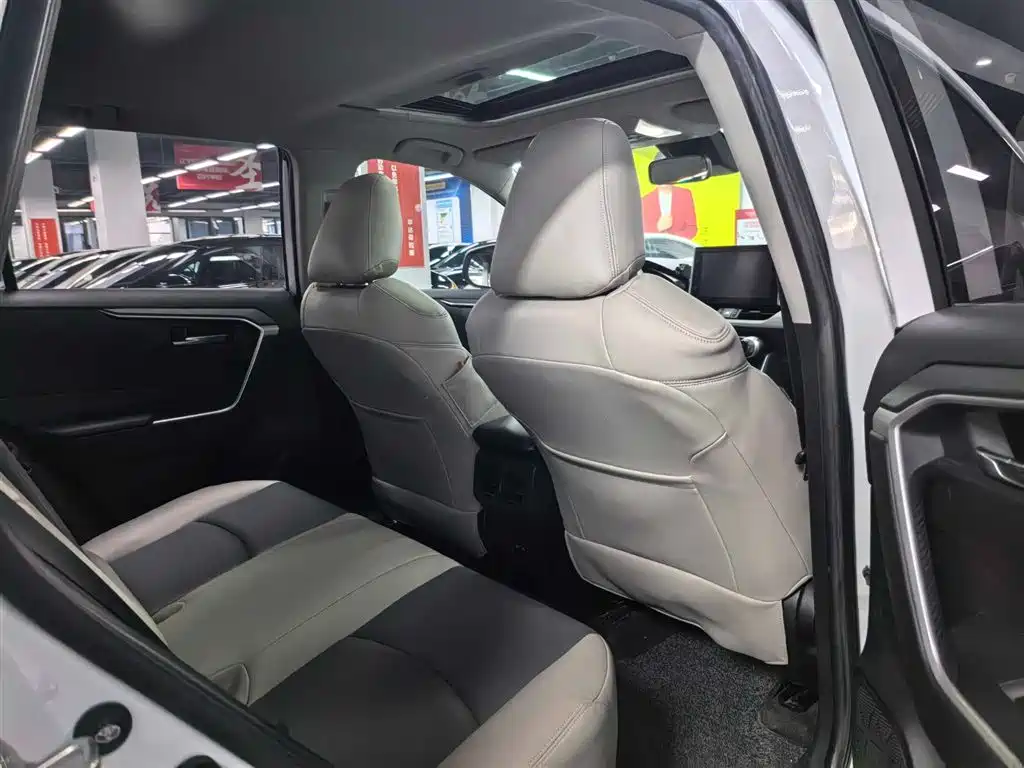 TOYOTA RAV4 RONGFANG