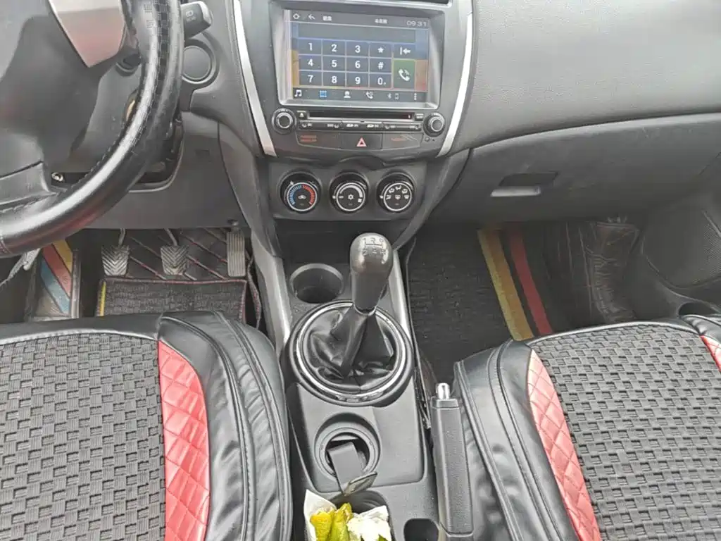 Mitsubishi ASX — миниатюра 14