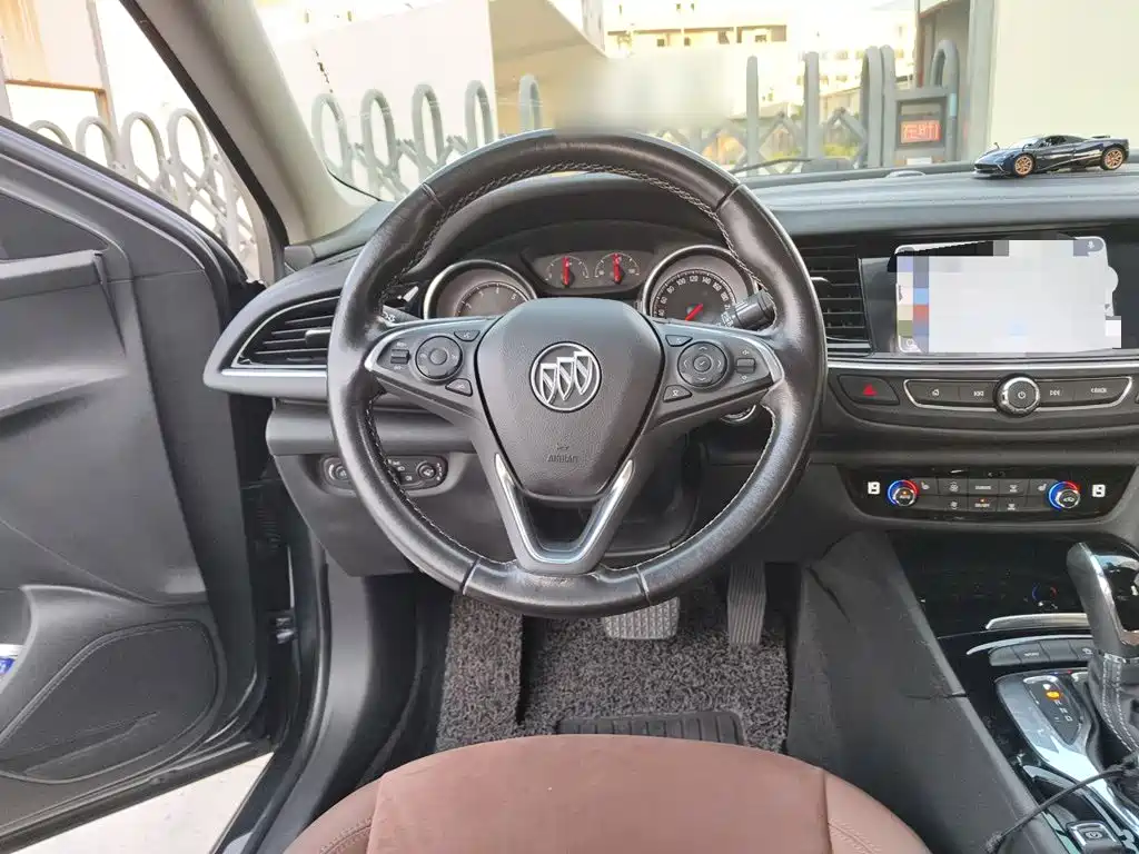 Buick Regal — миниатюра 3