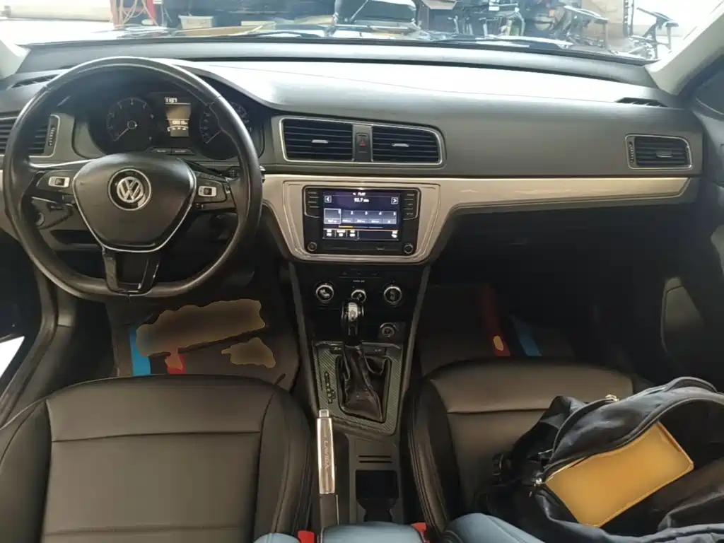 Volkswagen Lavida — миниатюра 10