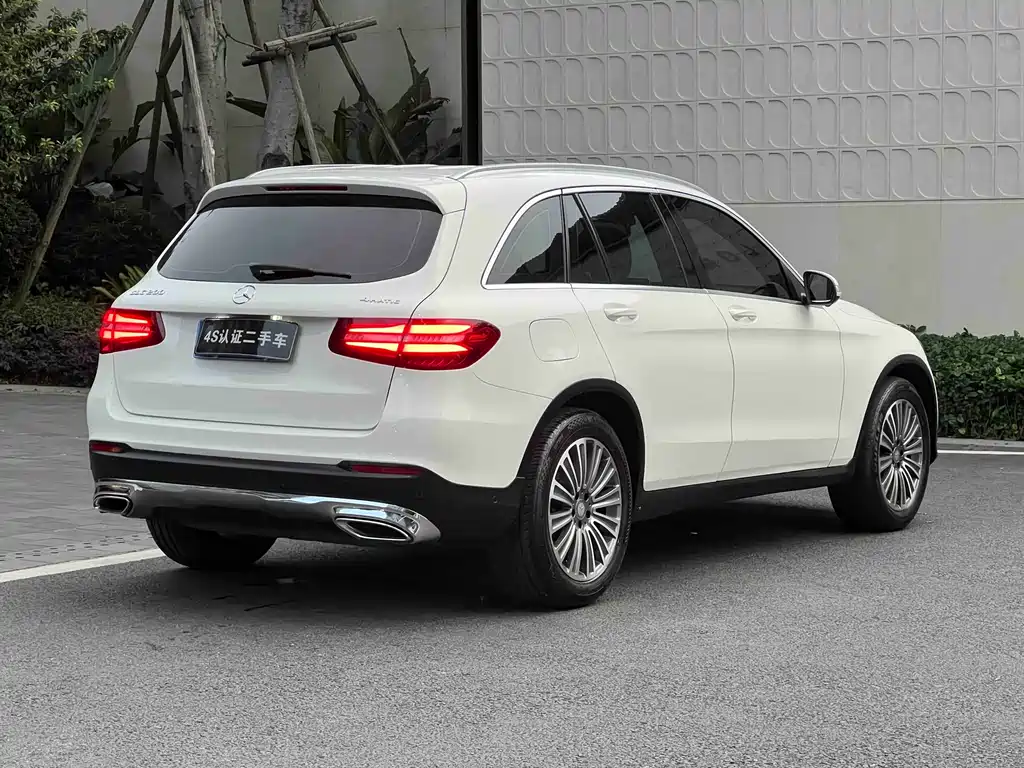 Mercedes-Benz GLC 2017 GLC 200 4MATIC