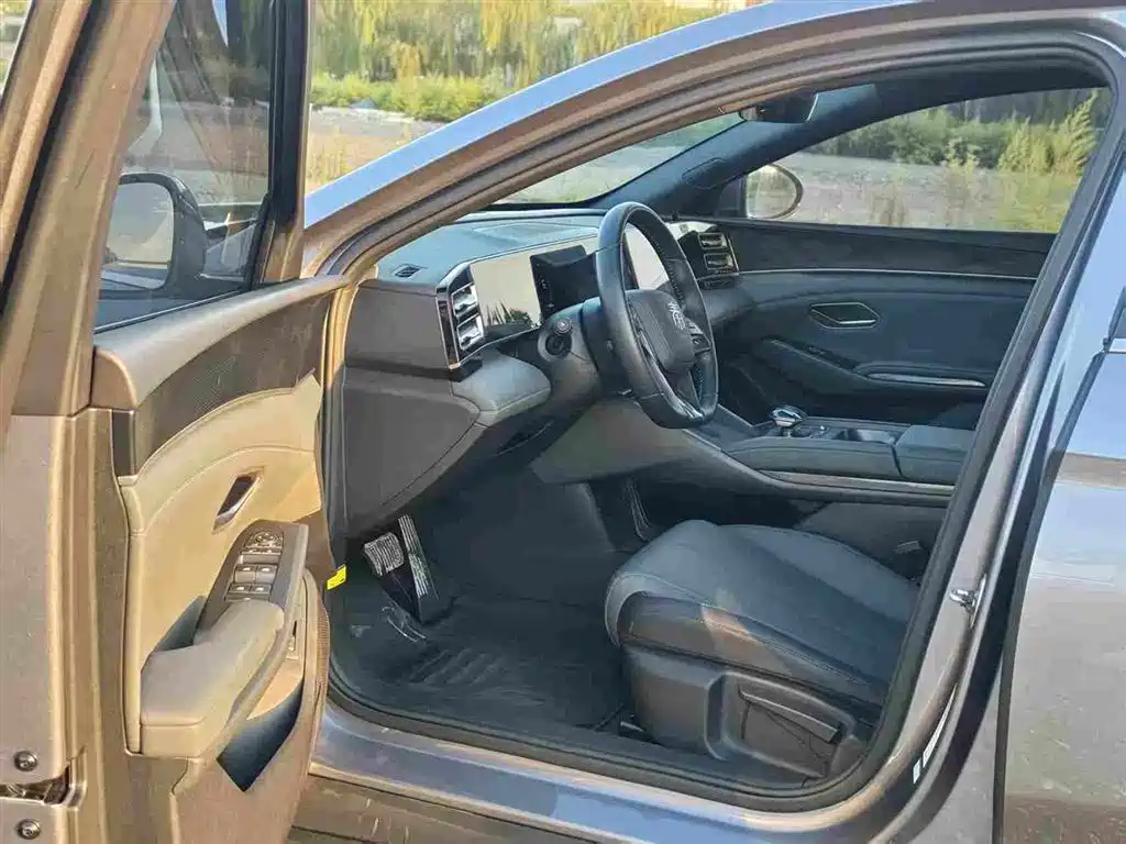 BYD Qin L — миниатюра 7