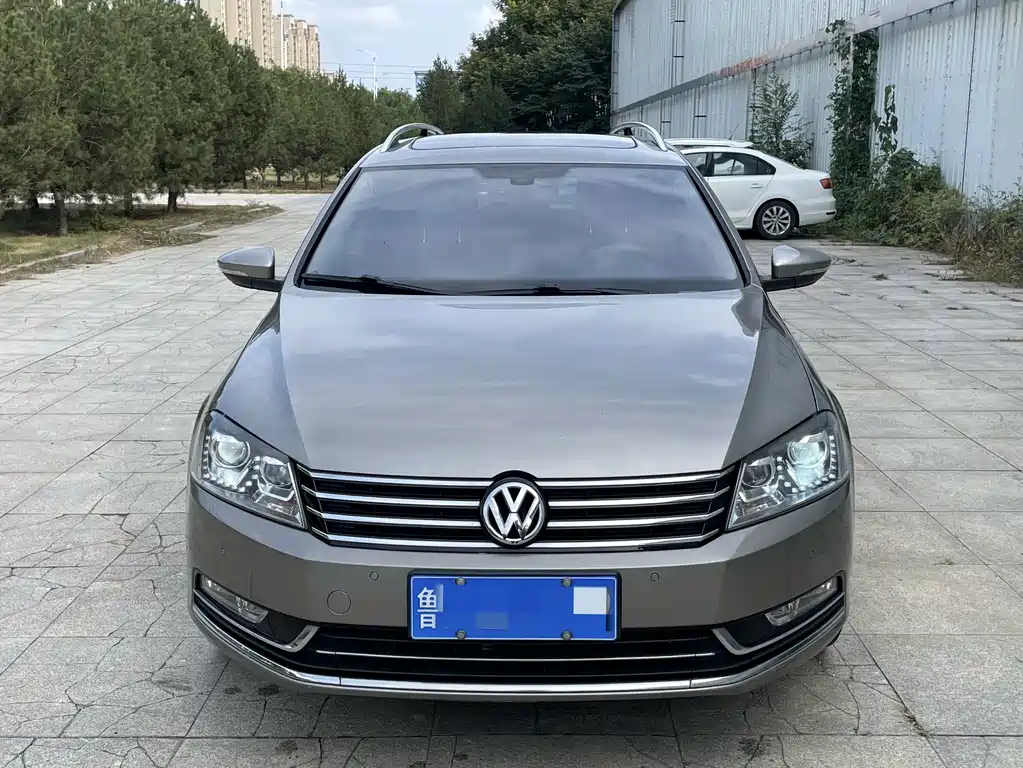Volkswagen Magotan (Import) — миниатюра 2