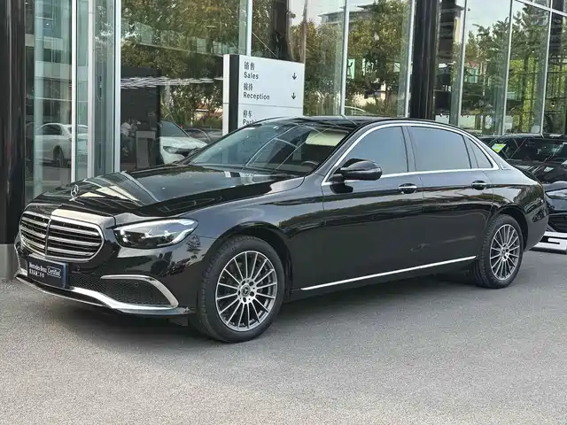 MERCEDES-BENZ E CLASS