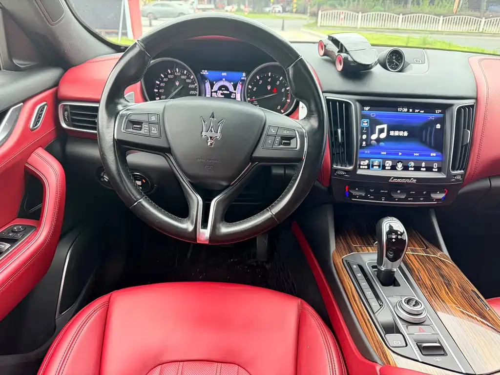Maserati Levante — миниатюра 8