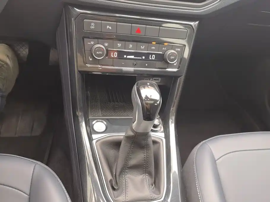 Volkswagen Tharu — миниатюра 16