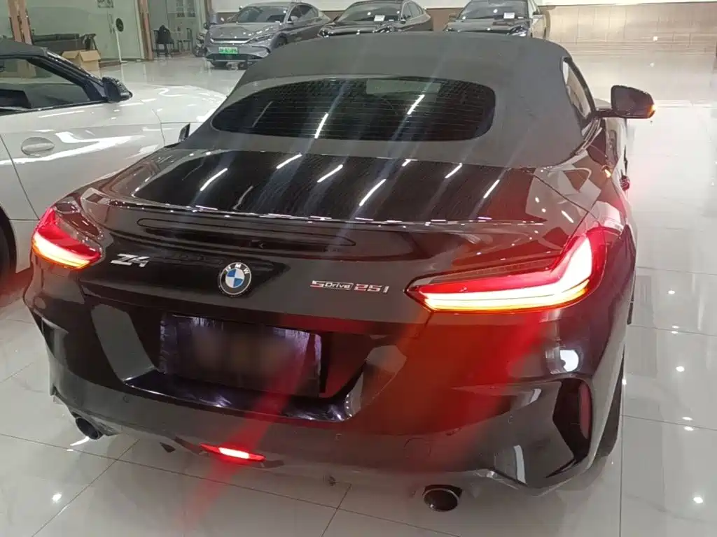 BMW Z4 — миниатюра 6