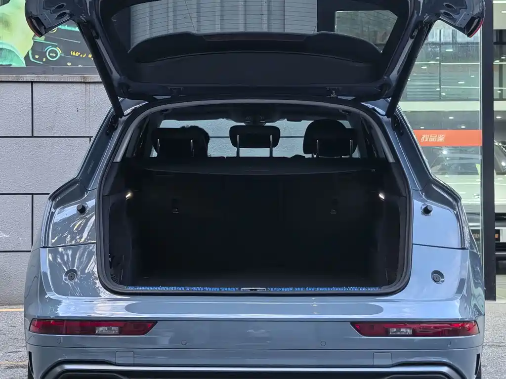 Audi Q5L — миниатюра 5