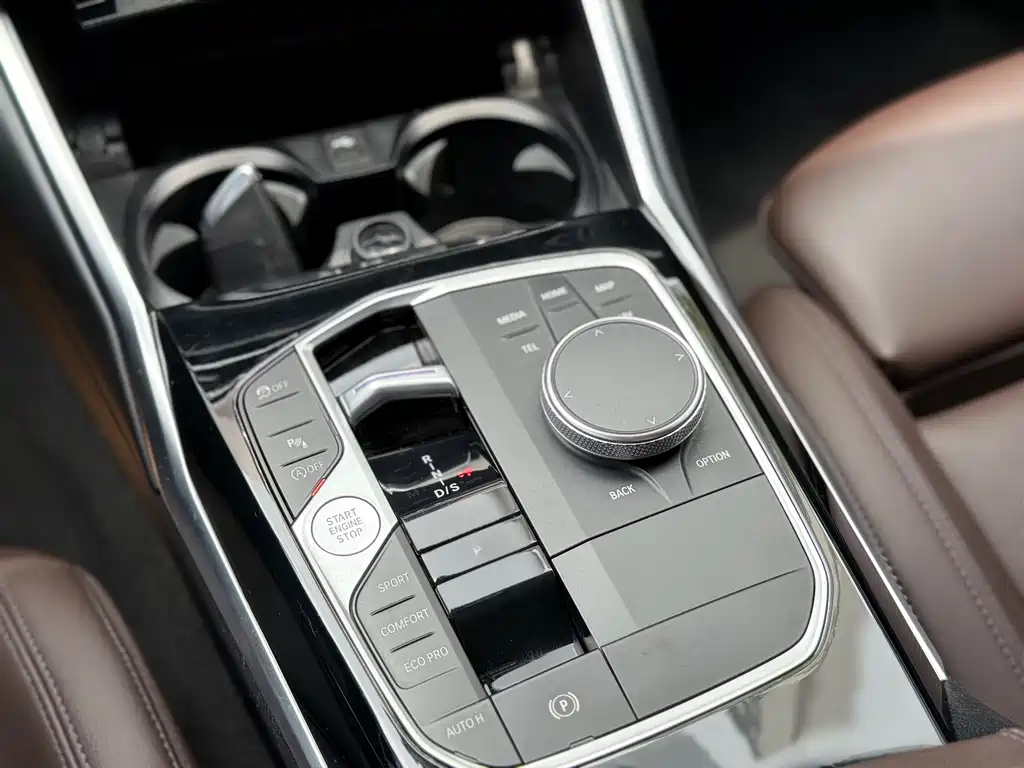 BMW 3 Series — миниатюра 13
