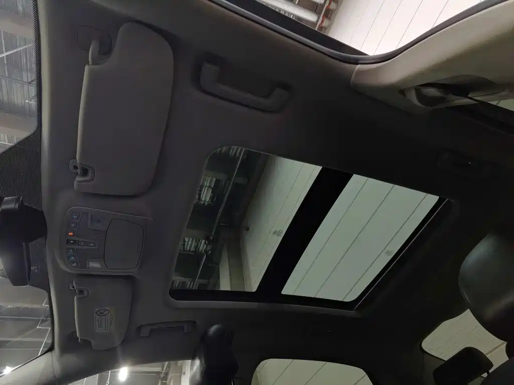 Ford Taurus — миниатюра 14