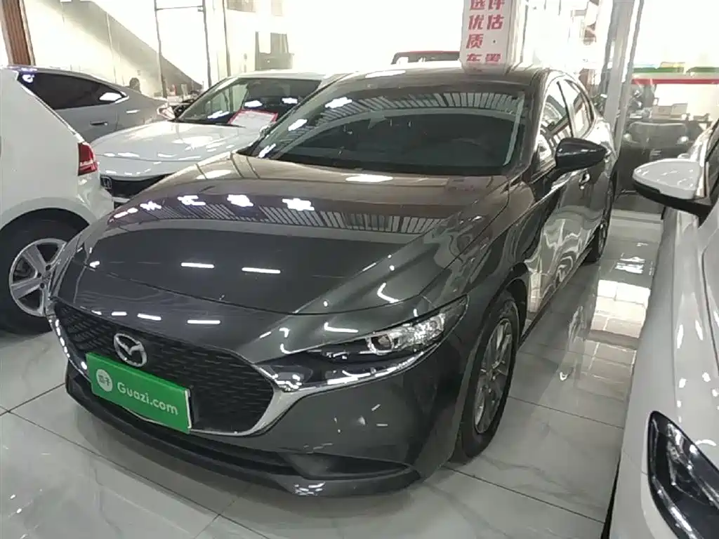 Mazda 3 Axela 2021
