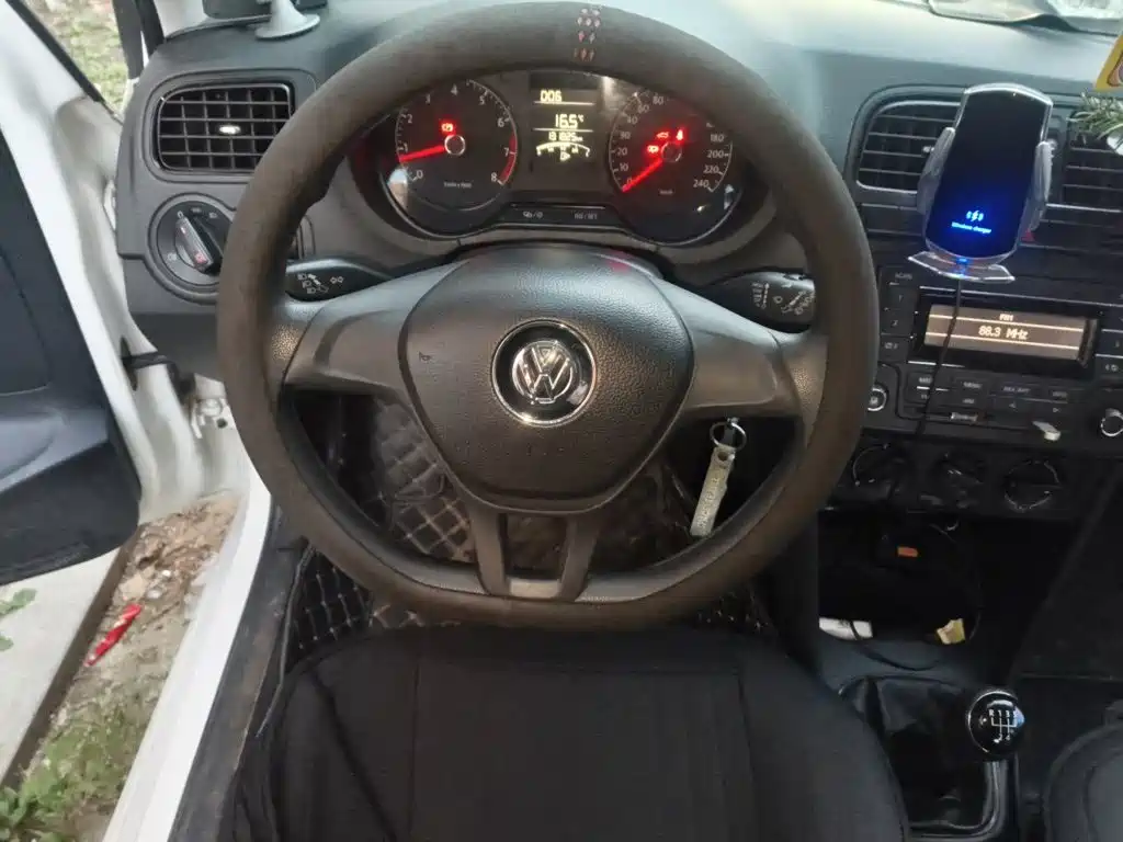 Volkswagen Polo — миниатюра 11