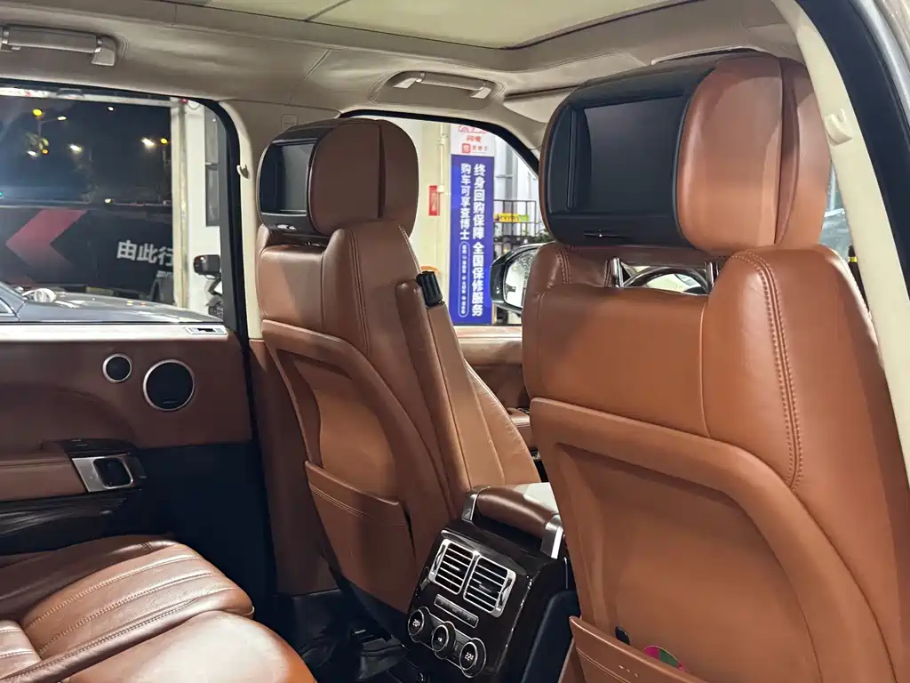 Land Rover Range Rover — миниатюра 10