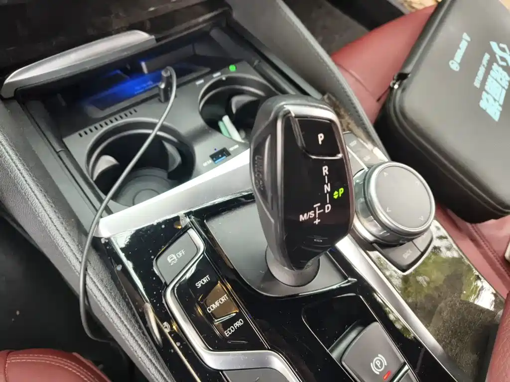 BMW 5 Series — миниатюра 15