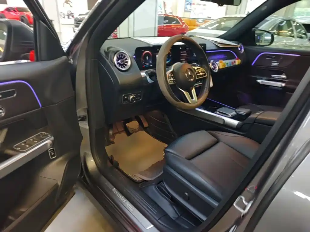 Mercedes-Benz EQB — миниатюра 16