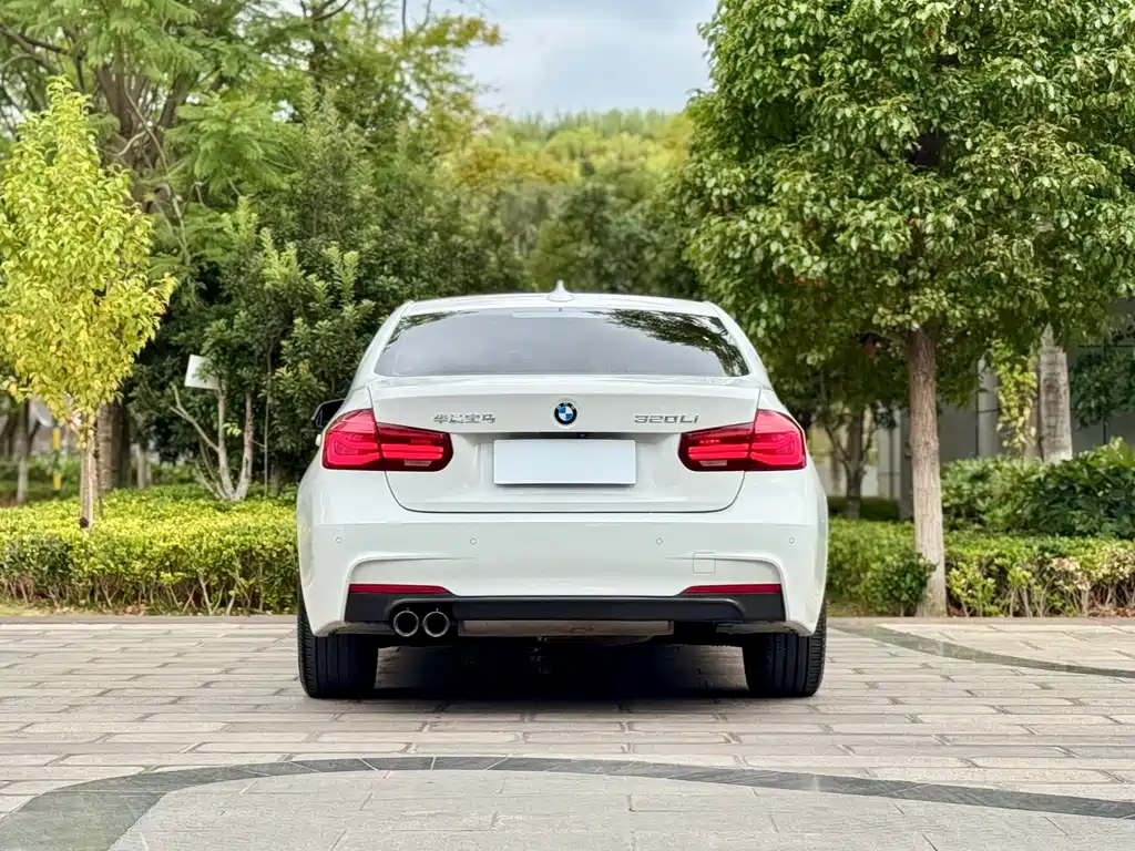 BMW 3 Series — миниатюра 8