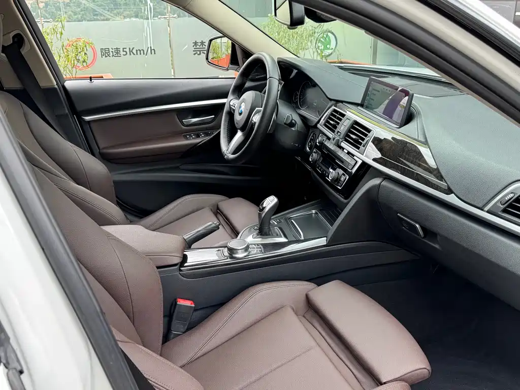 BMW 3 Series — миниатюра 26