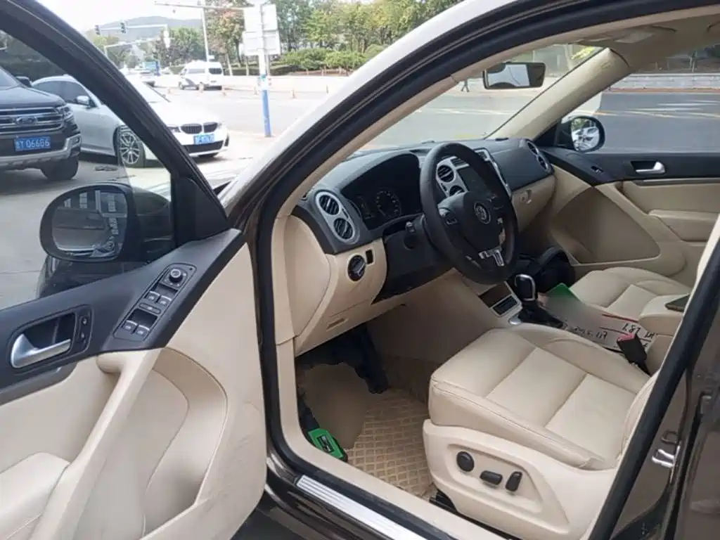 Volkswagen Tiguan — миниатюра 16