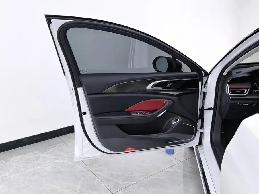Hongqi Hongqi H6 — миниатюра 7