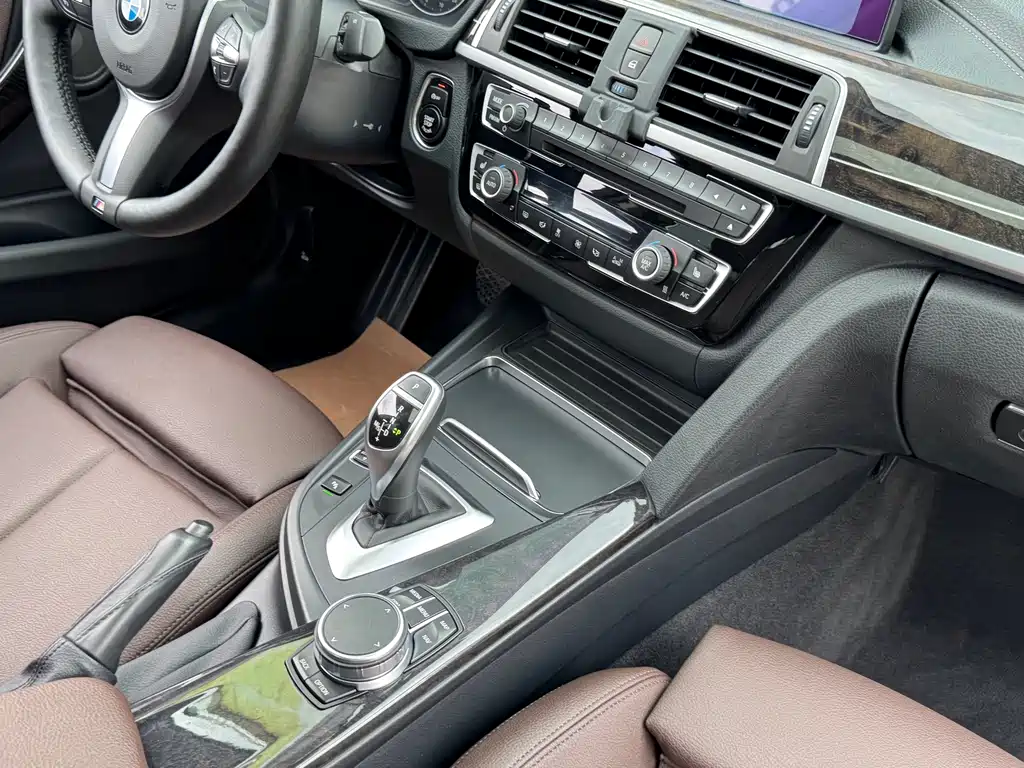 BMW 3 Series — миниатюра 32