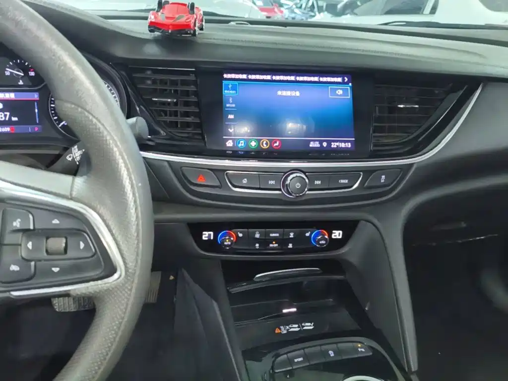 Buick Regal — миниатюра 13