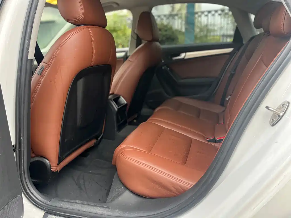 Audi A4L — миниатюра 10