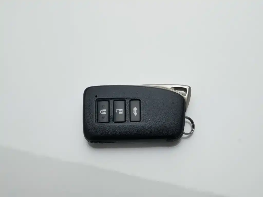 Lexus ES — миниатюра 19