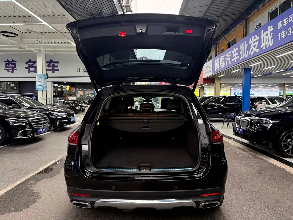 Mercedes-Benz GLE (Import) — миниатюра 20