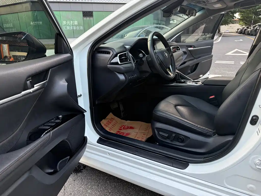 Toyota Camry 2023 2.5HGVP Lead