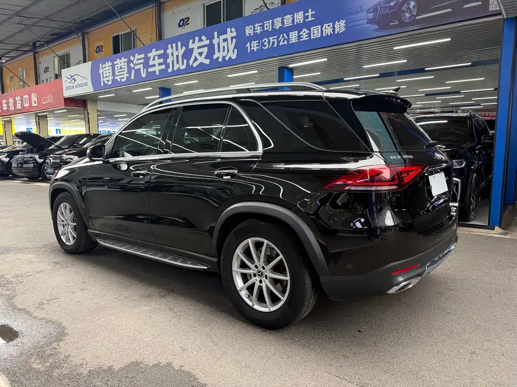 Mercedes-Benz GLE (Import) — миниатюра 22