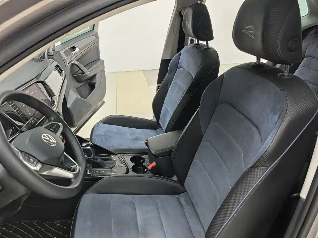 Volkswagen X — миниатюра 8