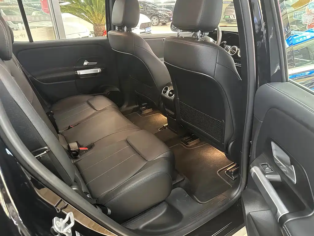 Mercedes-Benz EQB — миниатюра 5
