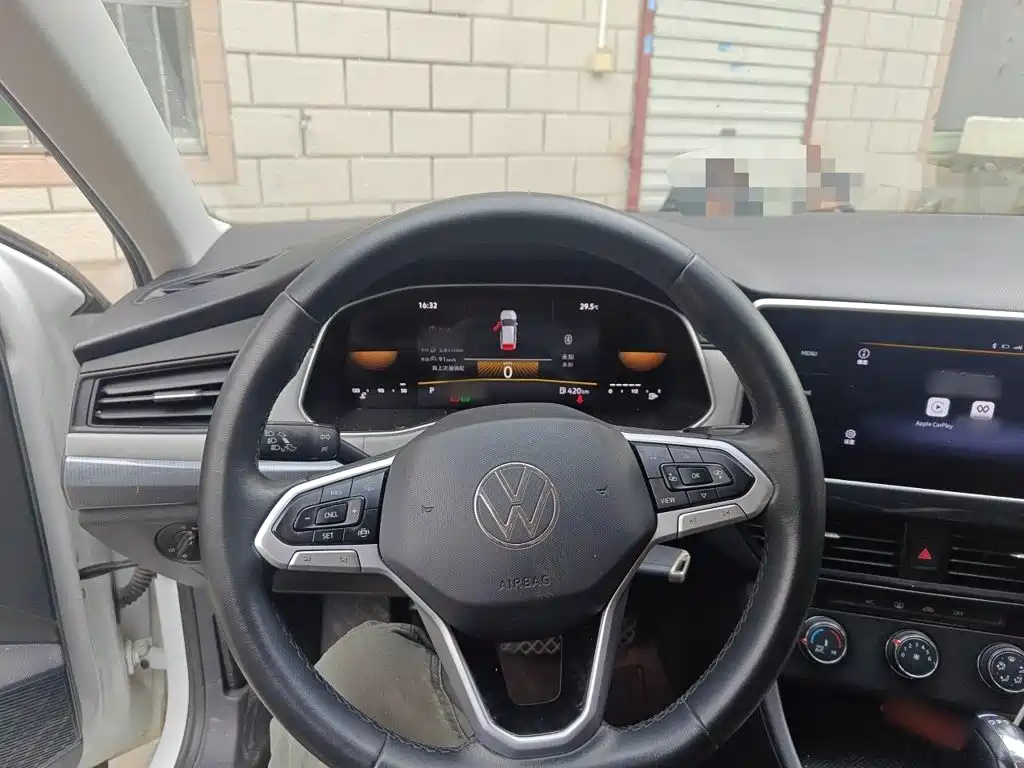 Volkswagen Bora — миниатюра 3