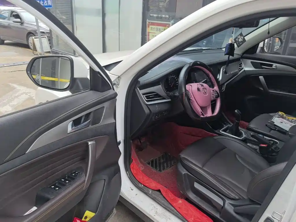 Changan CS35PLUS — миниатюра 16