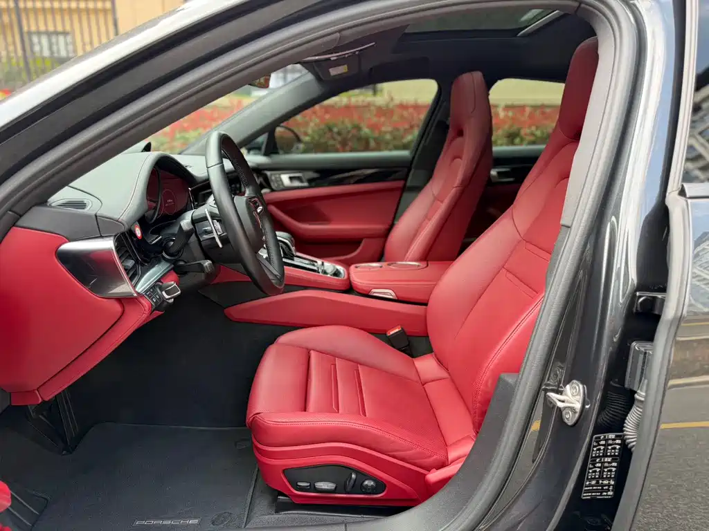 Porsche Panamera — миниатюра 7