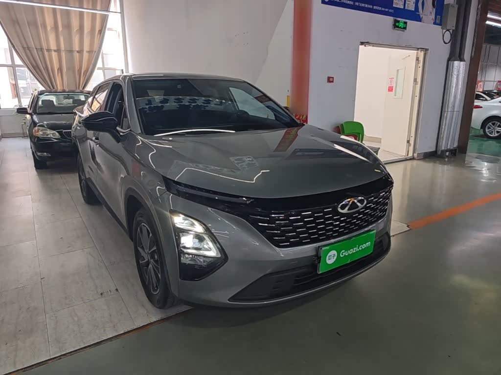 CHERY Tiggo 5x 1.5 л 2025 г. Серебристо-серый, пробег 14000 км