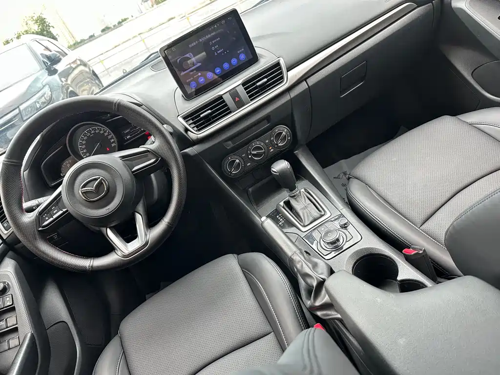 Mazda 3 Axela Sedan 1.5L Auto Comfort Type China V, фото 12