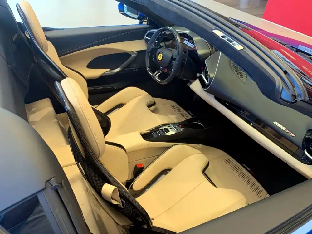 Ferrari 296 2022 3.0T V6 GTS