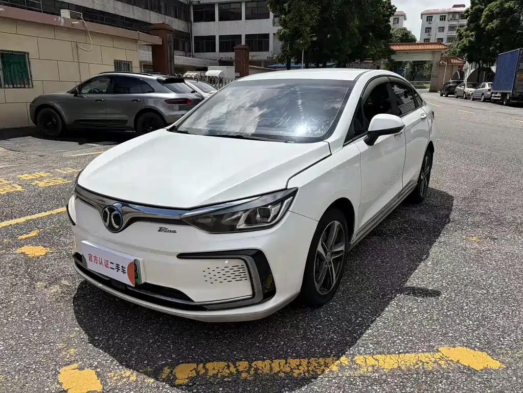 BAIC EU5 2018 R500