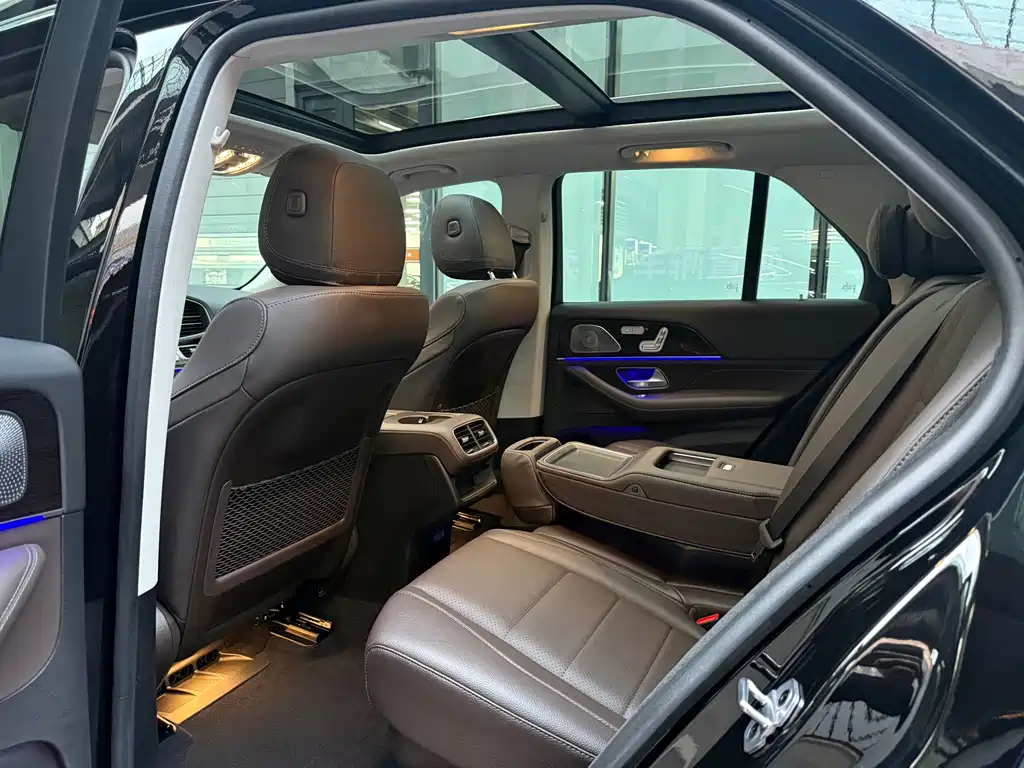 Mercedes-Benz GLE (Import) — миниатюра 8