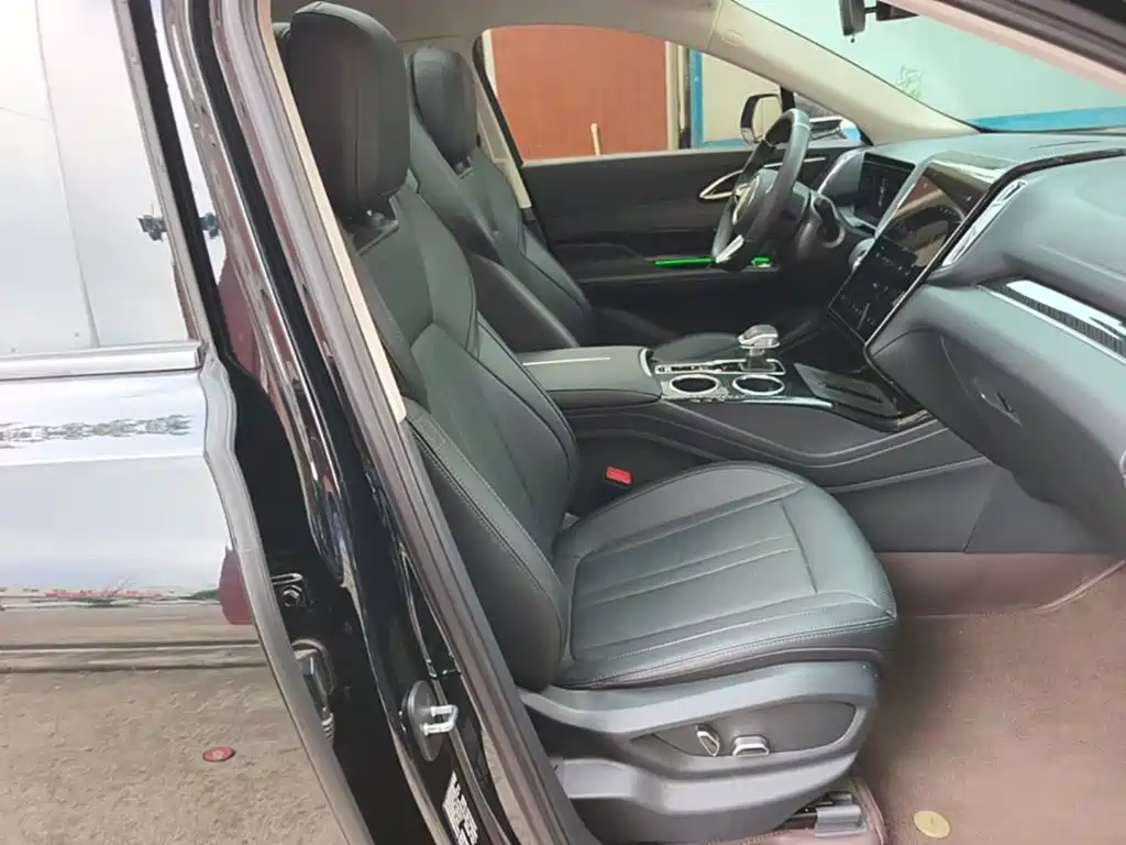 Hongqi Hongqi HS3 PHEV — миниатюра 25