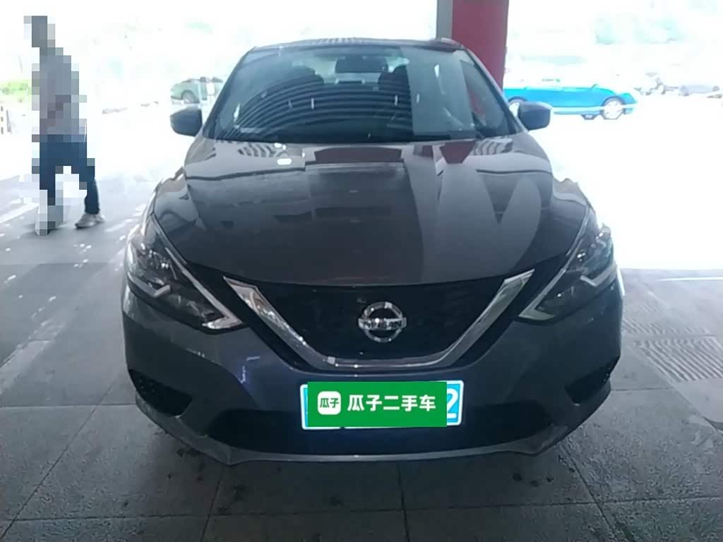 Nissan Sylphy 1.6 л 2023 г. Серебристо-серый, пробег 26200 км
