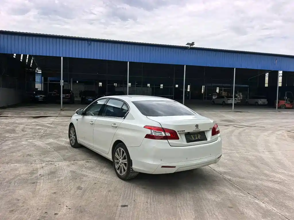 Peugeot 408 — миниатюра 5